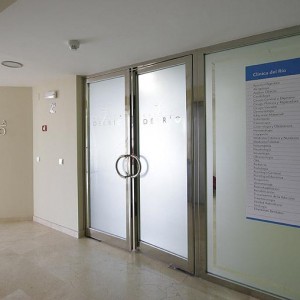 Clinica Del Rio en San Pedro de Alcántara - Entrada