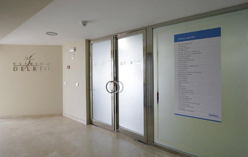 Clinica Del Rio en San Pedro de Alcántara - Entrada