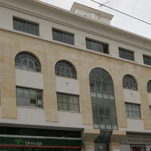 Clinica Del Rio en San Pedro de Alcántara - Edificio