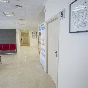 Sala de espera principal y oftalmología